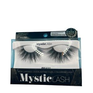 Layered Mink Eyelashes